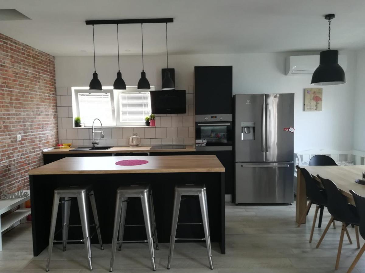 Apartmani Radic Rg Rogoznica  Eksteriør bilde