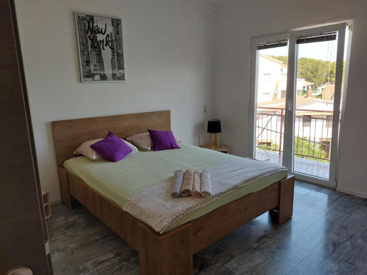 Apartmani Radic Rg Rogoznica  Eksteriør bilde